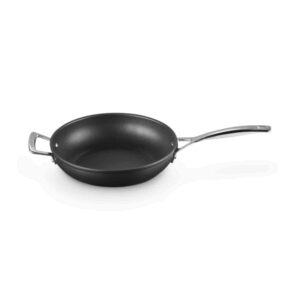 SAUTEUSE ANTI-ADHÉRENTE LES FORGÉES AVEC POIGNÉE D'ASSISTANCE - LE CREUSET