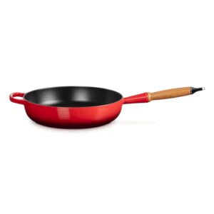 SAUTEUSE SIGNATURE EN FONTE ÉMAILLÉE AVEC MANCHE EN BOIS 28 CM - LE CREUSET